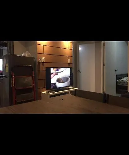 New 2br Shaw Blvd With Available Parking Space 膠囊旅館